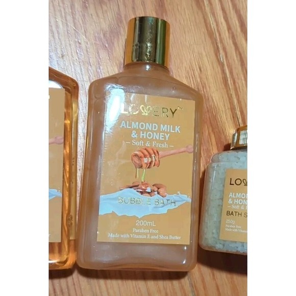Lovely Bath Set Almond Milk & Honey 4 Pcs‎ - Picture 4 of 5
